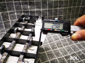 雅迪石墨烯电池24月质保的底气 技术拆解与电子塑件深度评测